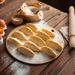 tipps zur vorbeugung von lebensmittelvergiftungen auf reisen – sichere essgewohnheiten und hygienemaßnahmen für einen gesunden urlaub.