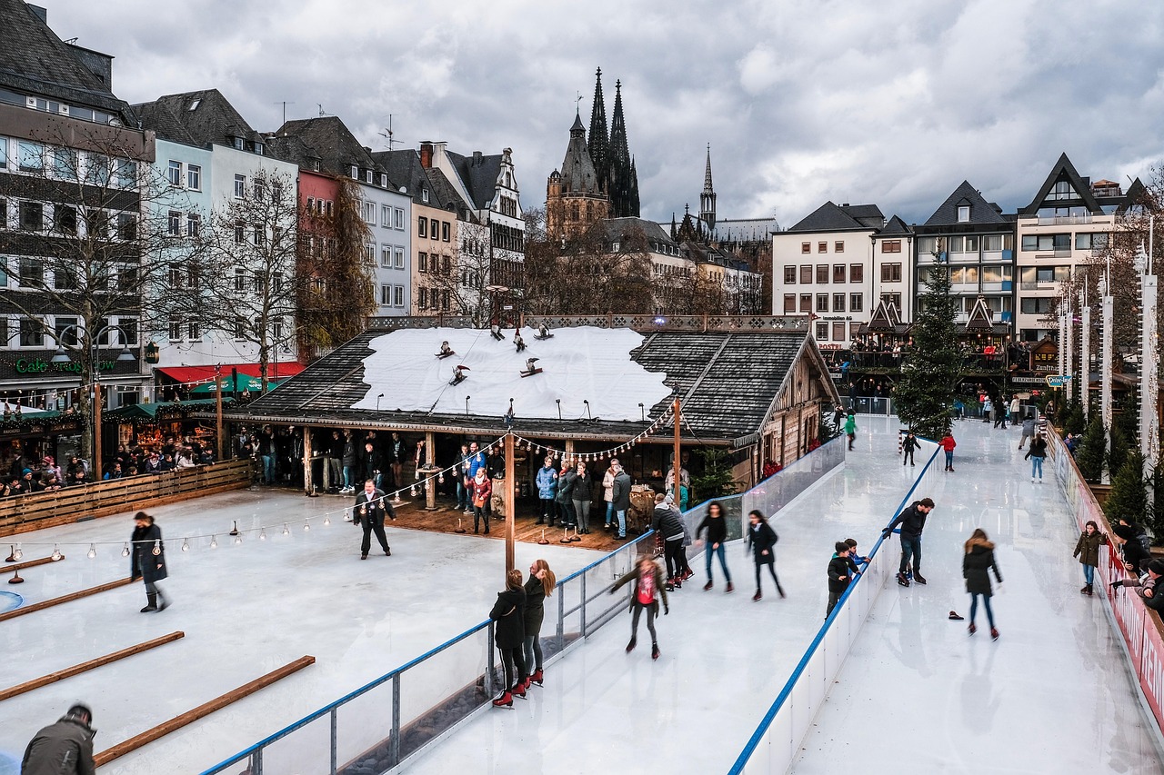erleben sie die besondere adventsstunde mit festlicher atmosphäre, besinnlichen momenten und liebevollen traditionen zur vorweihnachtszeit.