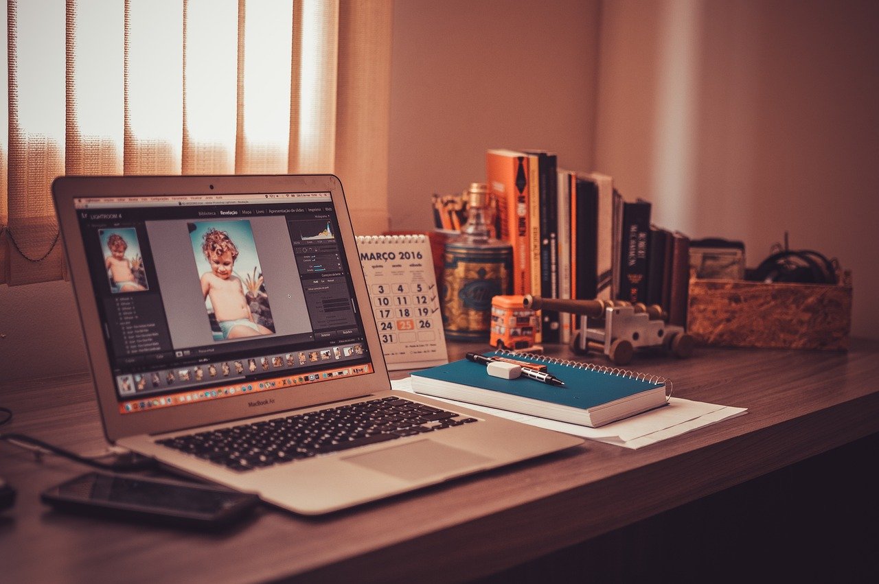 entdecken sie die besten tipps und tricks für ein effizientes homeoffice. optimieren sie ihren arbeitsplatz zu hause und steigern sie ihre produktivität mit unseren praktischen ratschlägen.