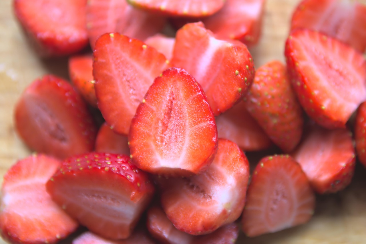 entdecken sie unsere sommerküchen – perfekt für das kochen und genießen im freien während der warmen jahreszeit. stilvoll, funktional und langlebig.