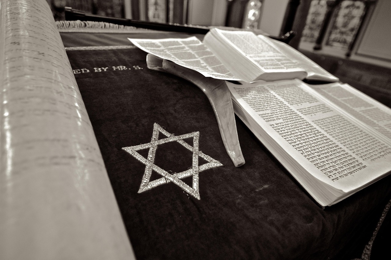 erfahren sie mehr über den jüdischen glauben, seine geschichte, traditionen und spirituellen praktiken.
