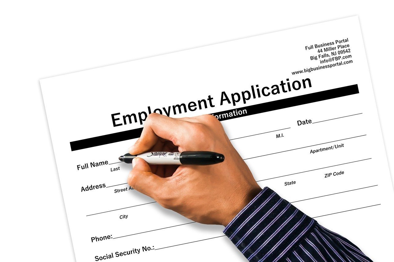 erfahren sie, wie sie sich erfolgreich für eine position bewerben können. tipps und ratschläge zur erstellung ihrer kandidatur und zur vorbereitung auf interviews.