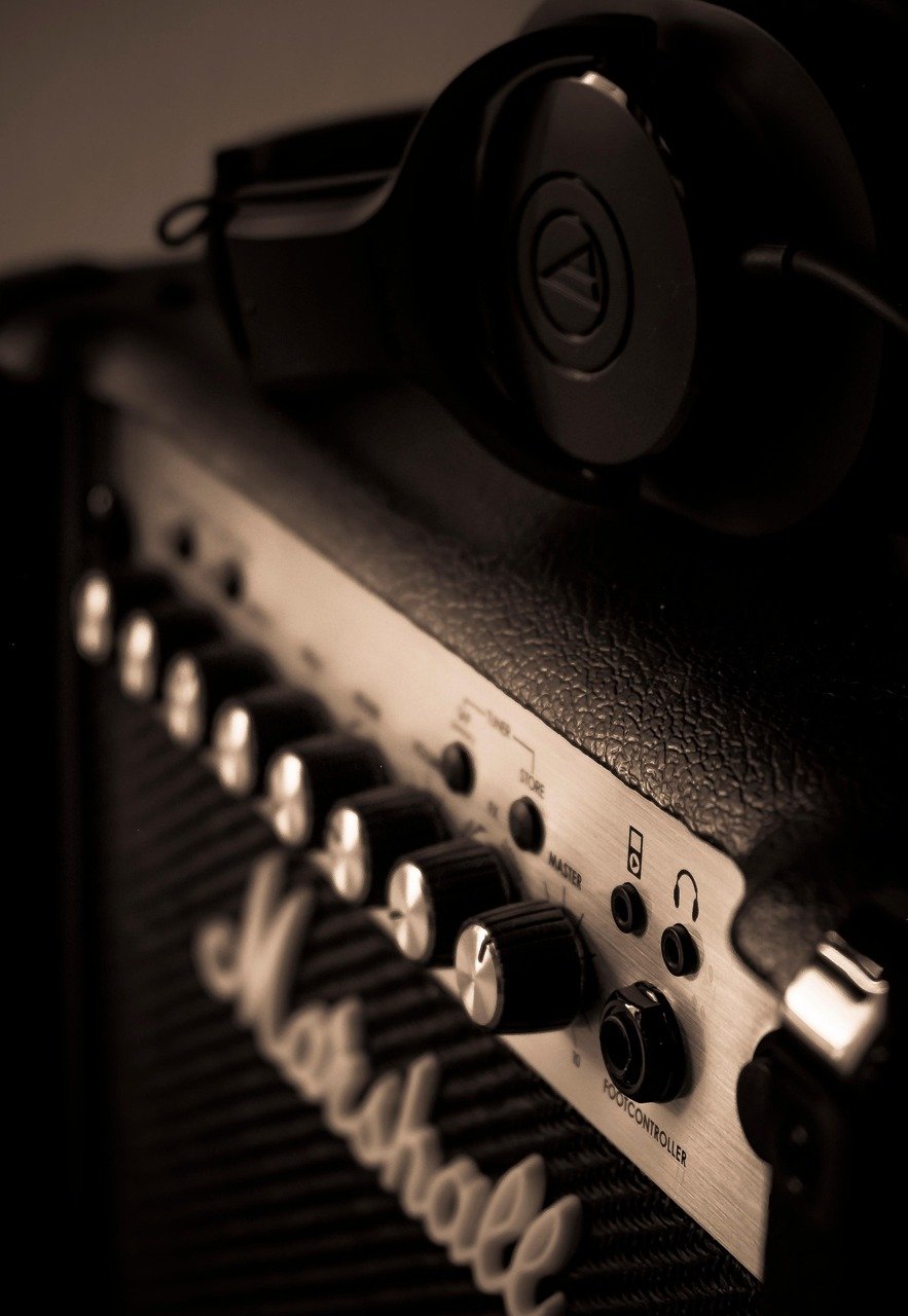 entdecken sie die welt der musik mit faszinierenden klängen, innovativen künstlern und zeitlosen melodien. tauchen sie ein in unterschiedliche genres, erleben sie leidenschaftliche konzerte und lassen sie sich von der magie der musik verzaubern.