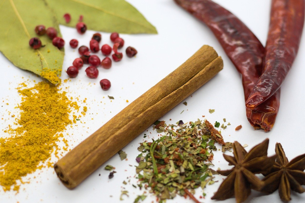 entdecken sie die welt der gewürze! von aromatischen kräutern bis zu exotischen gewürzmischungen – unsere auswahl bringt geschmack und vielfalt in ihre küche. ideal für alle, die das kochen lieben und neue kulinarische abenteuer suchen.