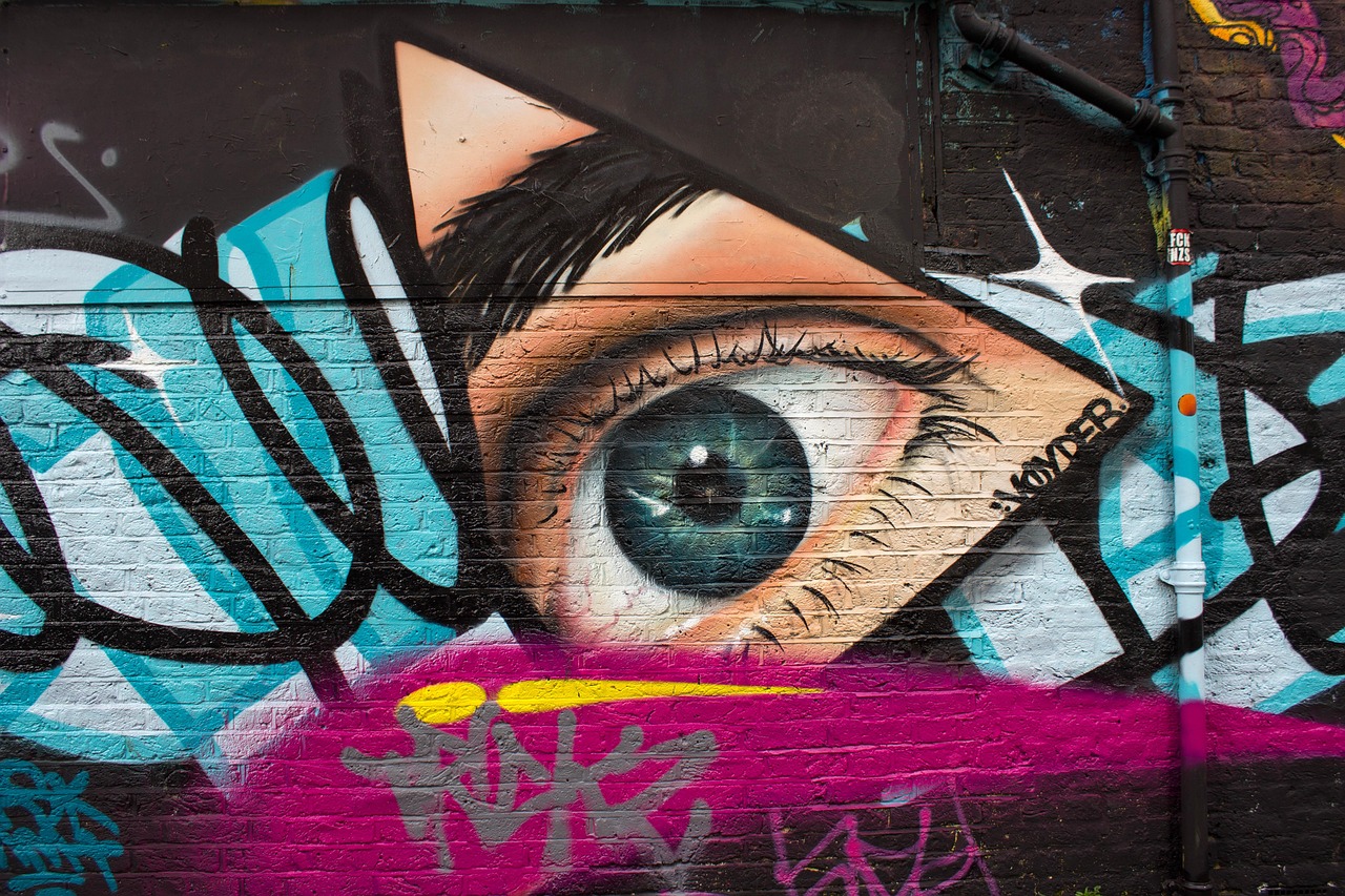 entdecken sie die faszinierende welt des street art: kreative wandmalereien, lebendige graffitis und urbane kunstwerke, die städten farbe und leben verleihen.