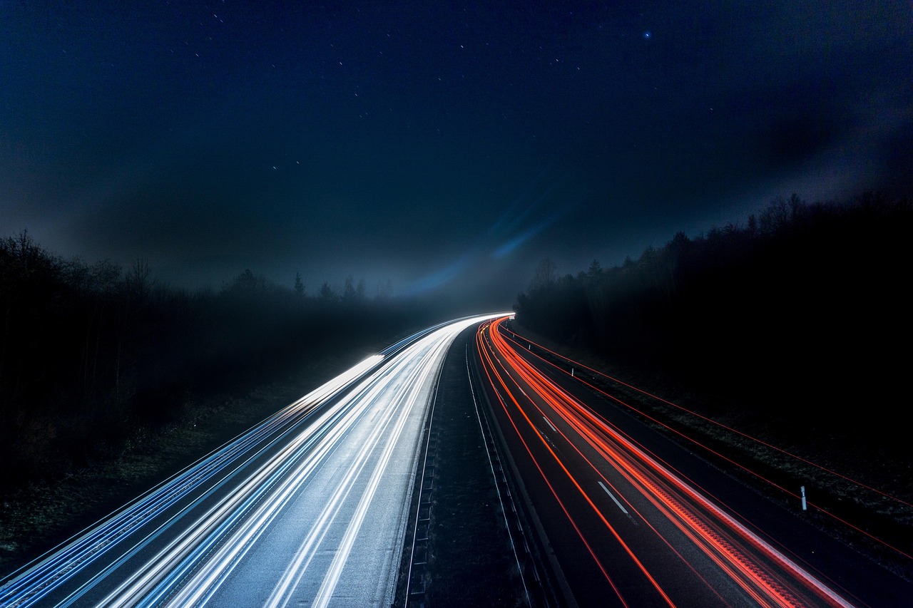 erleben sie aktuelle verkehrsinformationen für das wochenende auf der autobahn, um ihre reise stressfrei und sicher zu gestalten.