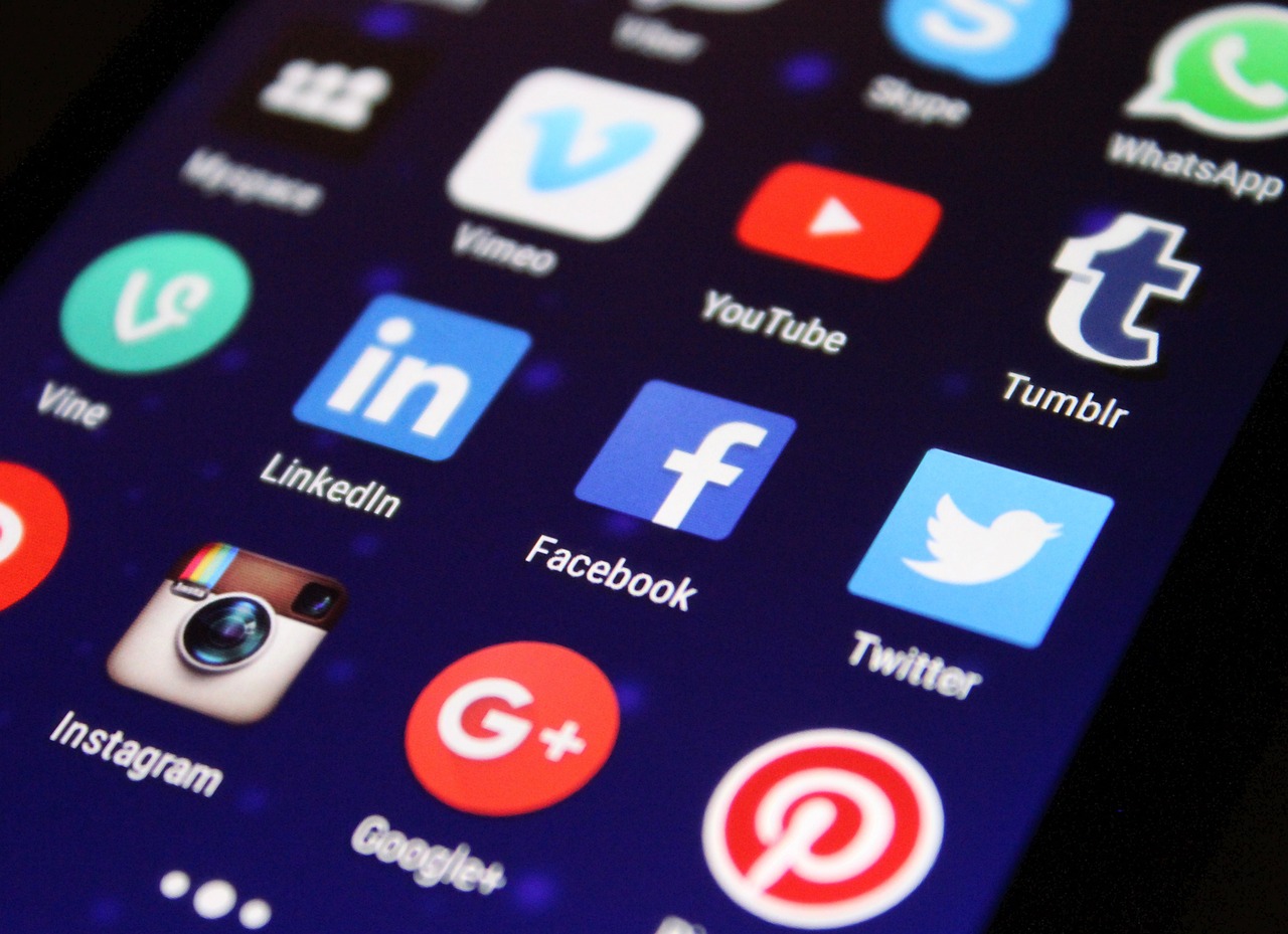 entdecken sie alles rund um netzwerke: grundlagen, anwendungen und tipps für den aufbau und die optimierung ihres eigenen netzwerks. ideal für einsteiger und profis.