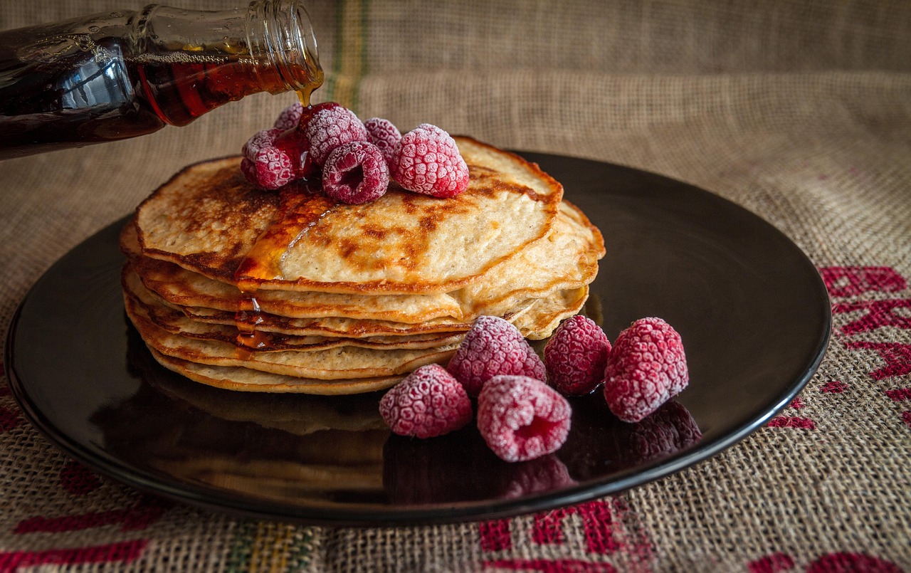 genießen sie ein traditionelles dänisches frühstück mit frischem gebäck, herzhaften aufstrichen und aromatischem kaffee für einen perfekten start in den tag.