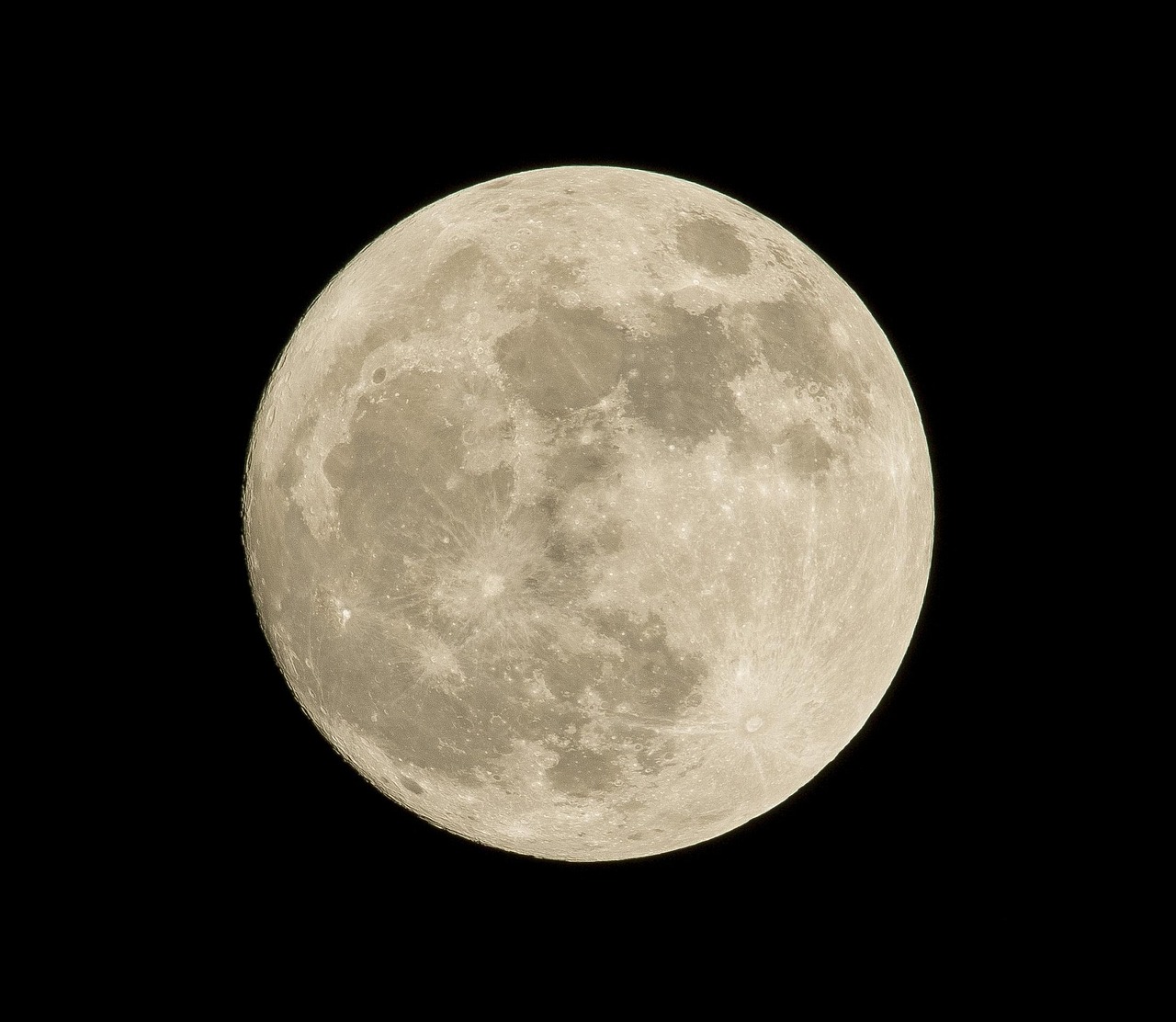entdecken sie faszinierende informationen und schöne bilder über den mond – unser treuer begleiter am nachthimmel.
