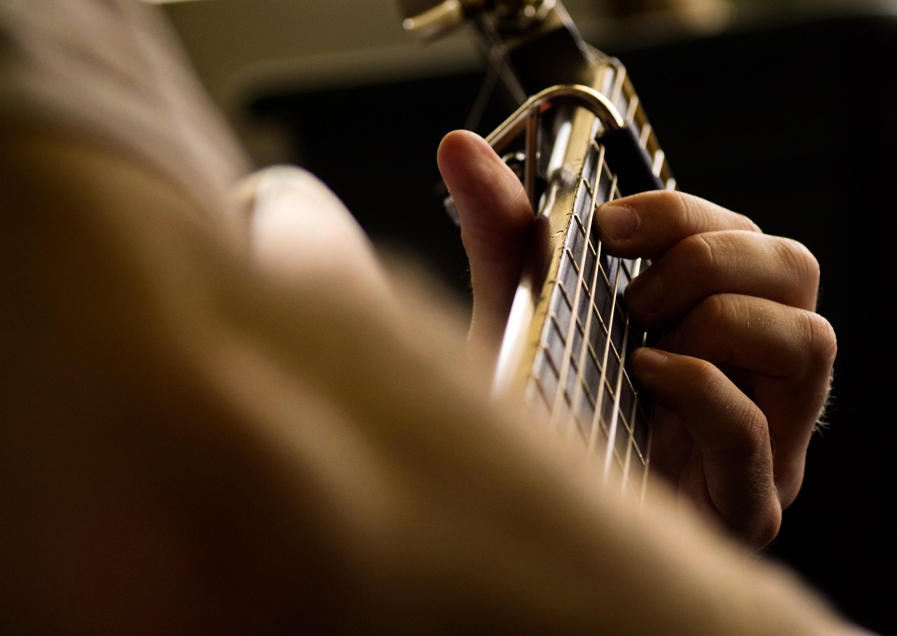 entdecken sie eine vielfältige auswahl an musikinstrumenten für anfänger und profis. von klassischen instrumenten bis zu modernen modellen – finden sie das perfekte instrument für ihren musikalischen stil.