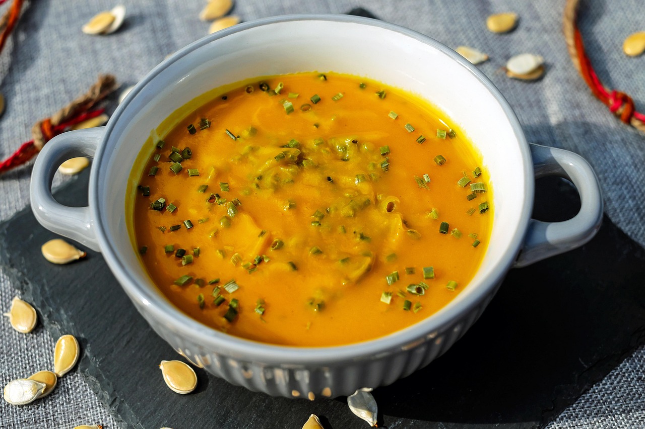 entdecken sie köstliche und gesunde suppenrezepte für jede jahreszeit. einfach zuzubereiten und voller geschmack – ideal für jede mahlzeit.
