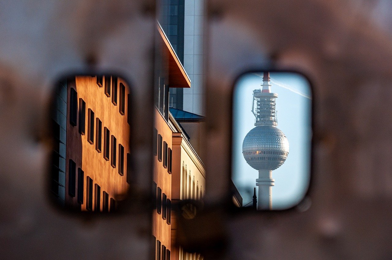 Freizeitatlas: Eine Studie beleuchtet das Fernsehen als beliebteste Freizeitbeschäftigung