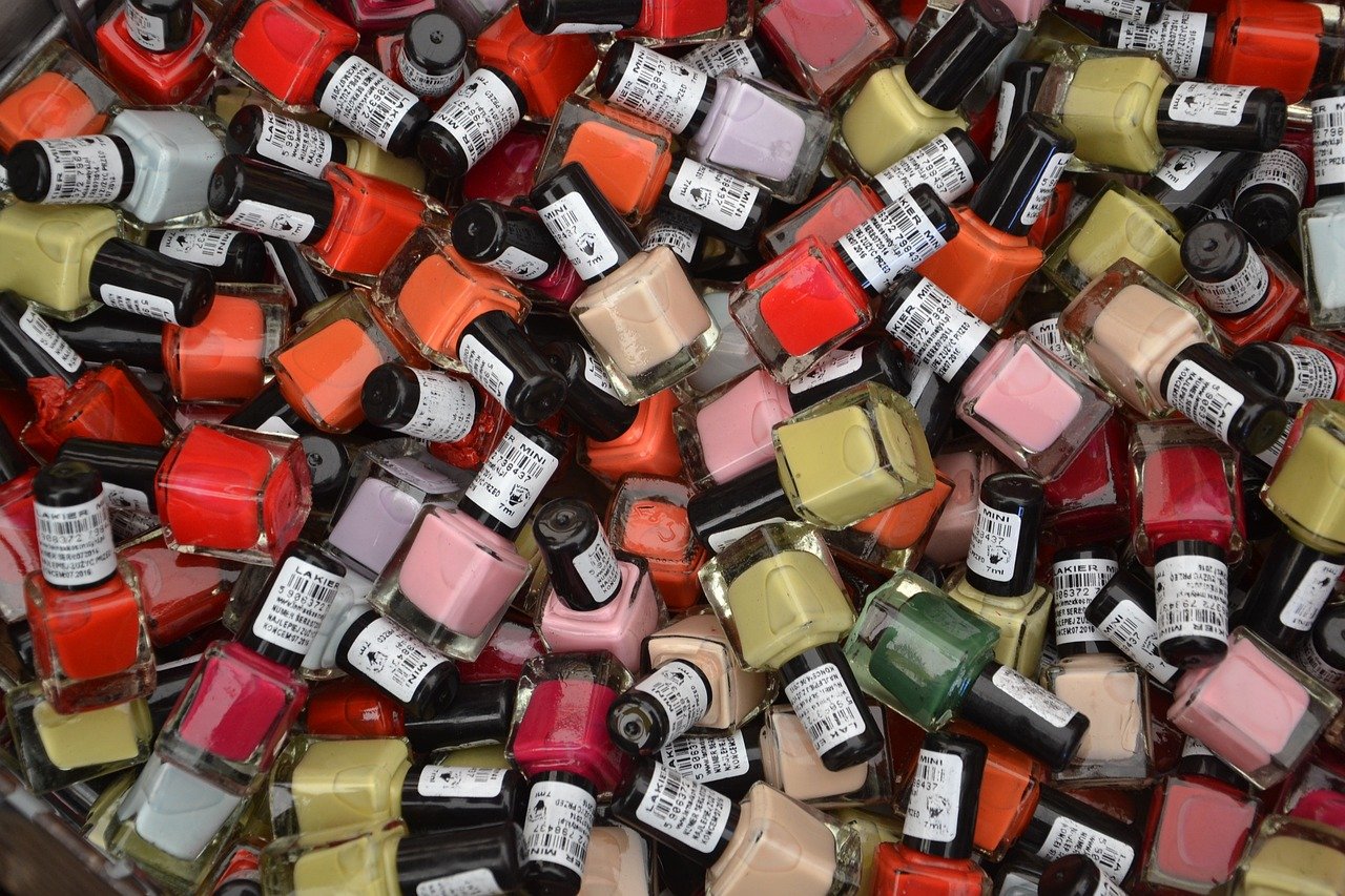 Öko-Test untersucht Nagellackentferner: sind acetonfreie Produkte unbedenklich?