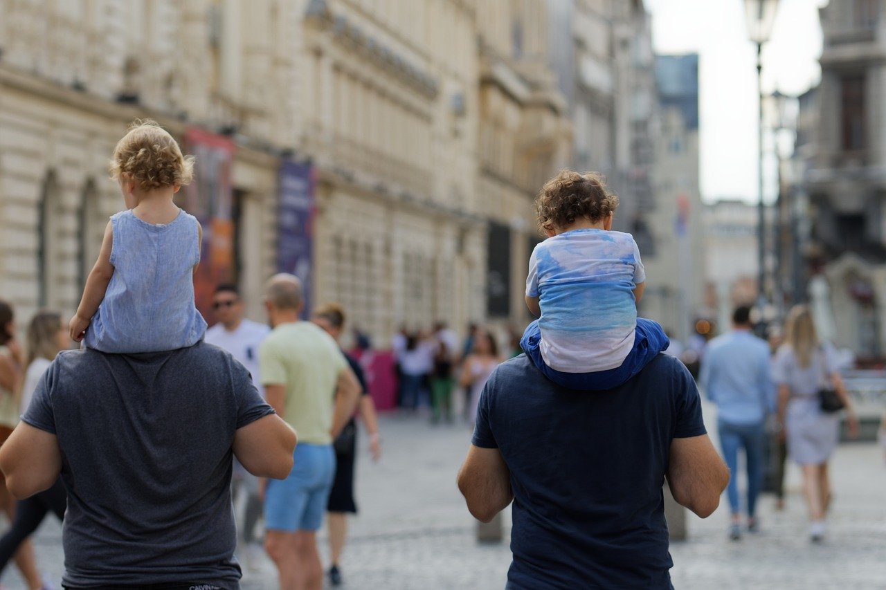 Das Recht der Kinder auf Gehör und Berücksichtigung ihrer Stimme