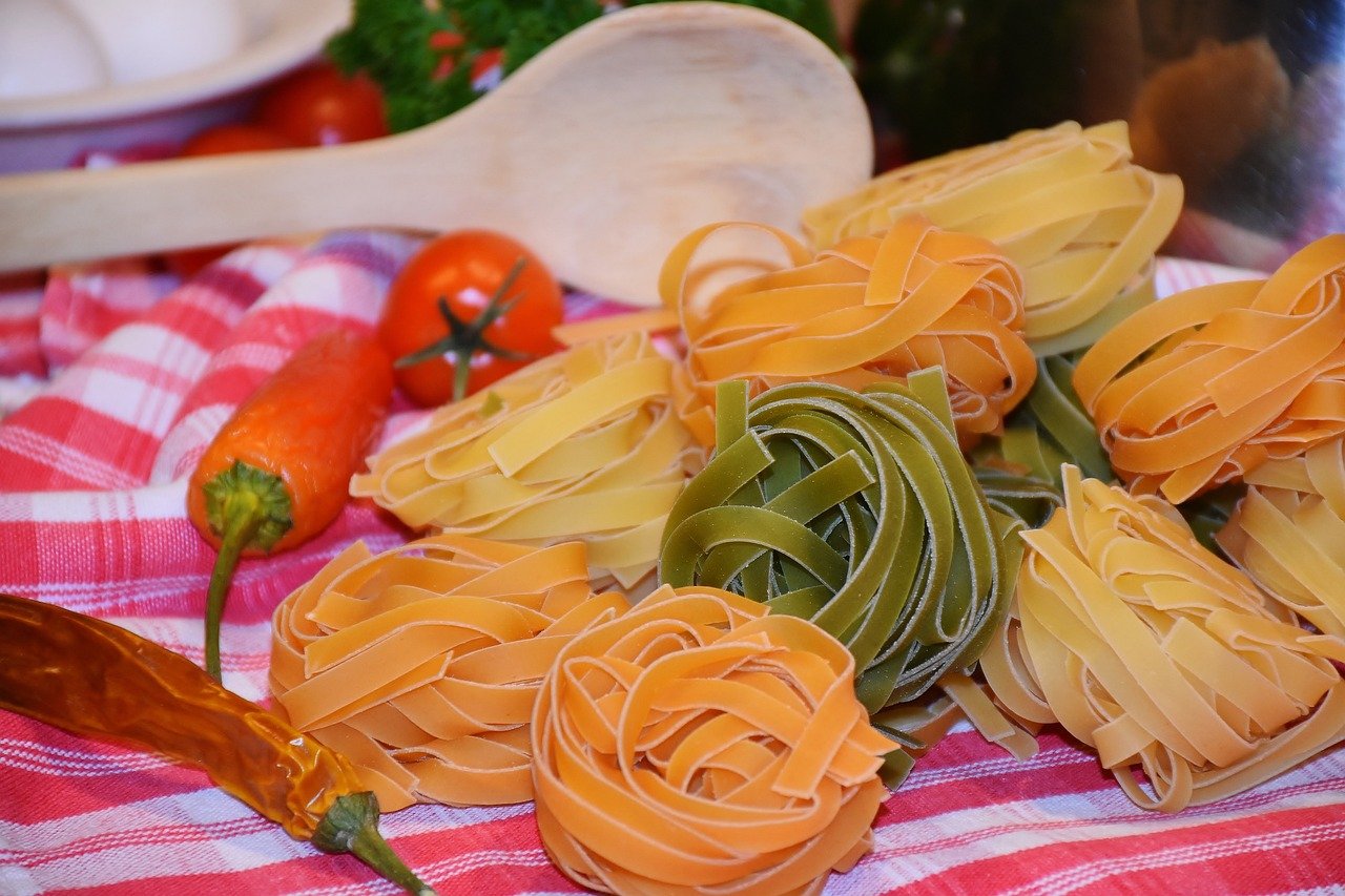 Essen auf reisen: traditionelle gerichte weltweit