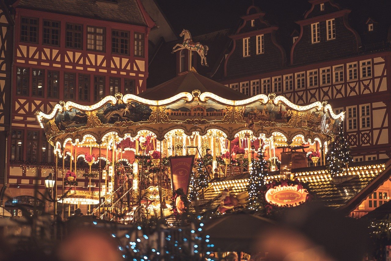 Entdecke den Zauber des Weihnachtsmarktes in Wertheim: Bildergalerie vom 21. Dezember 2024