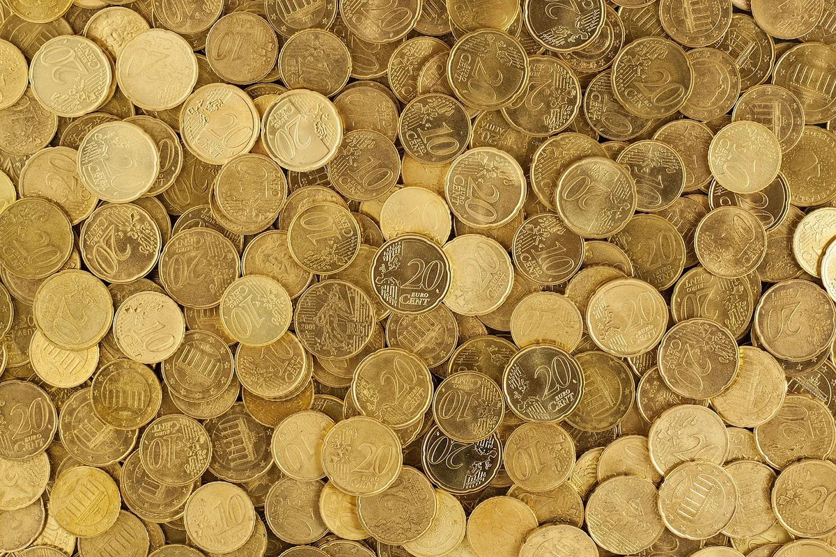 Finanzen verwalten: 7 praktische Tipps für den Alltag 2026