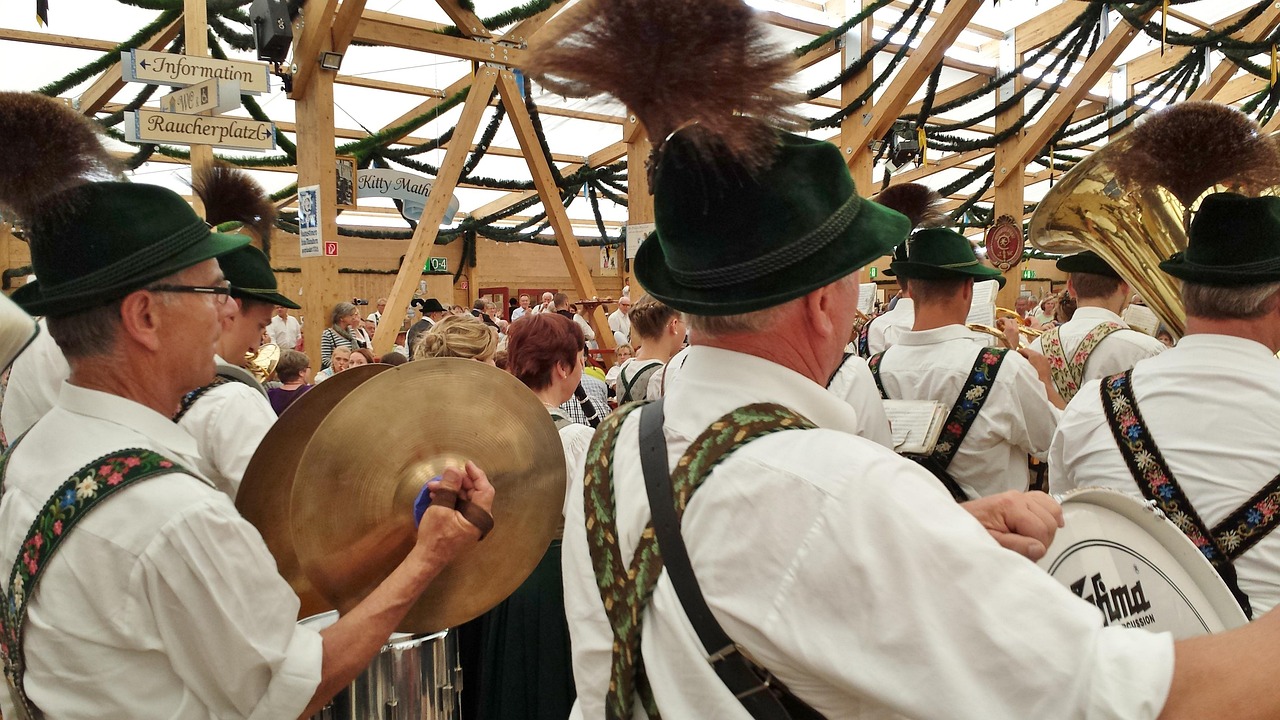 Von Hunden bis zur Brotzeit: Was ist auf dem Oktoberfest erlaubt?