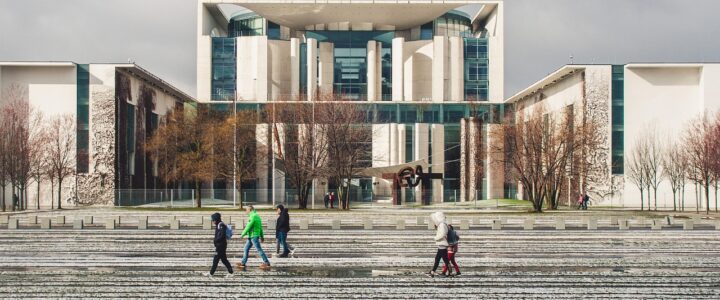 Lebensstilpolitik: Der Einfluss von politischen Entscheidungen auf unseren Alltag Lebensstilpolitik: Der Einfluss von politischen Entscheidungen auf unseren Alltag