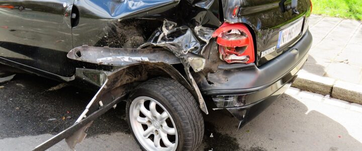 Autounfall im Urlaub: So verhalten Sie sich richtig Autounfall im Urlaub: So verhalten Sie sich richtig