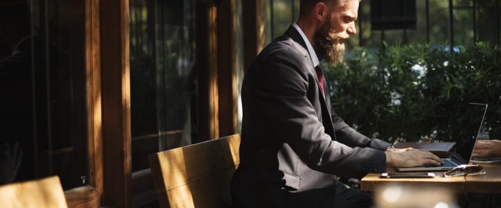 Gemeinde-Café: Wo Information auf unterhaltsame Begegnungen trifft Gemeinde-Café: Wo Information auf unterhaltsame Begegnungen trifft