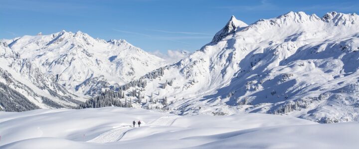 Sessellift-Tipps: So bezwingen Skifahrer mühelos steile Aufstiege Sessellift-Tipps: So bezwingen Skifahrer mühelos steile Aufstiege