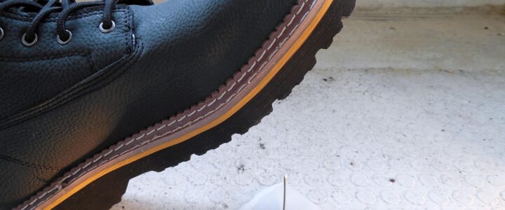 Arbeitsunfall in Lähn: Frau stürzt von Leiter und erleidet schwere Kopfverletzungen Arbeitsunfall in Lähn: Frau stürzt von Leiter und erleidet schwere Kopfverletzungen